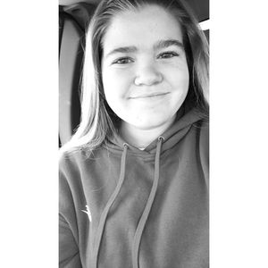 Meet your Posher, Kendra